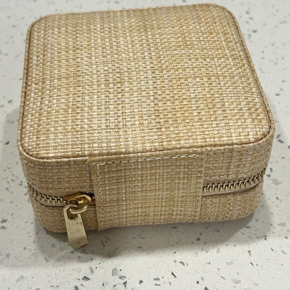 Mark & Graham Raffia Travel Jewelry Case - Picture 4 of 9